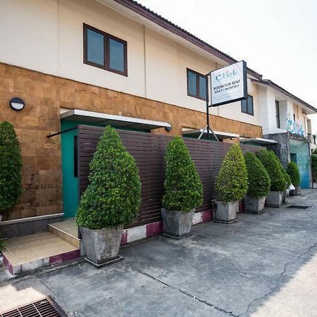 Oyo 345 The Click Guesthouse At Chalong Phuket Exterior foto