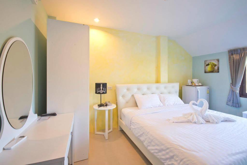 Oyo 345 The Click Guesthouse At Chalong Phuket Exterior foto