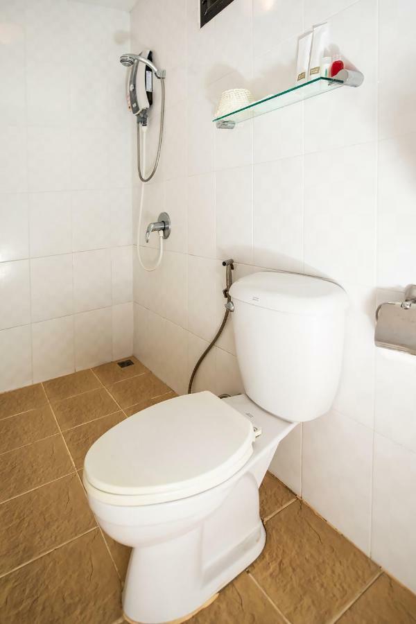 Oyo 345 The Click Guesthouse At Chalong Phuket Exterior foto