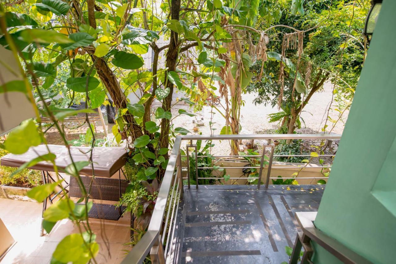 Oyo 345 The Click Guesthouse At Chalong Phuket Exterior foto